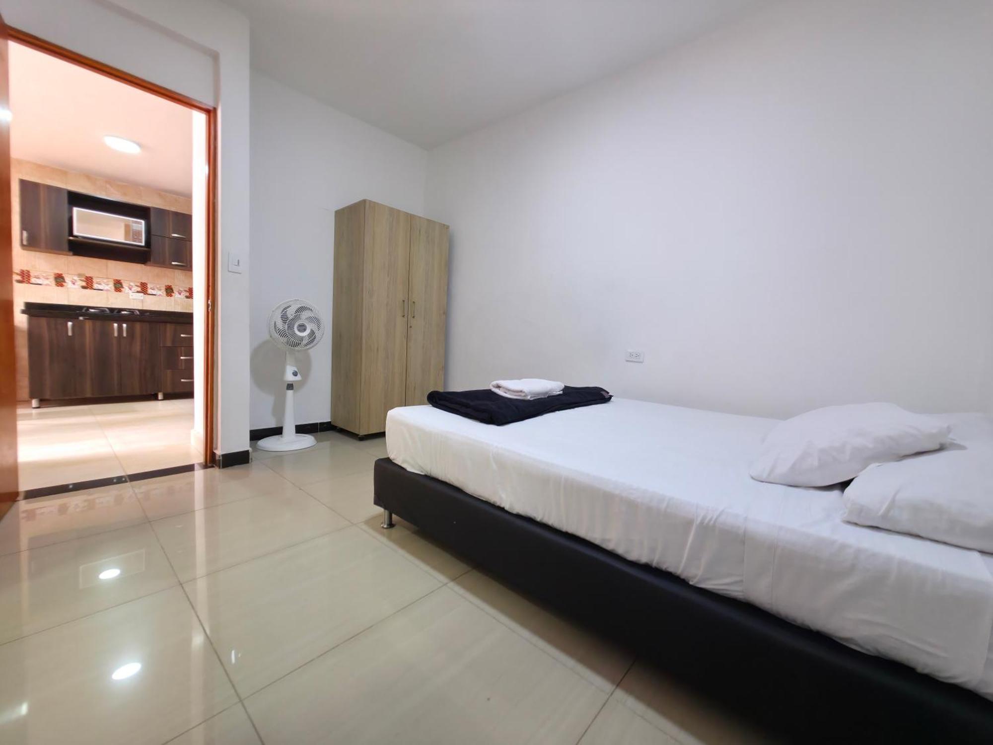 Casa Amplia Y Comoda Cerca Del Estadio Y La 70 Appartement